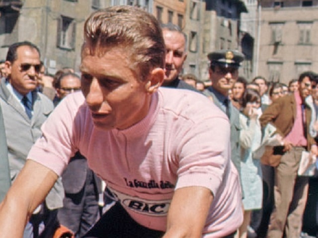 Jacques Anquetil won the Giro and Tour in 1964 (Photo: Mondadori Publishers)